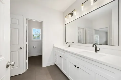 516 W 30th Street Houston TX 77018