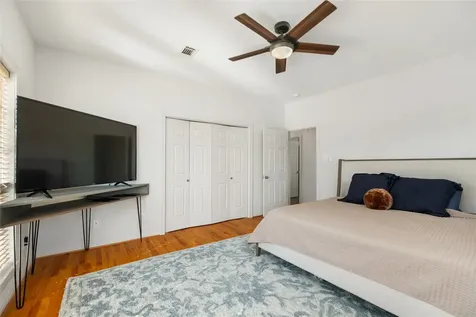 516 W 30th Street Houston TX 77018