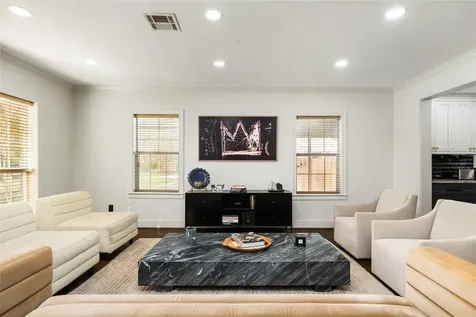 516 W 30th Street Houston TX 77018