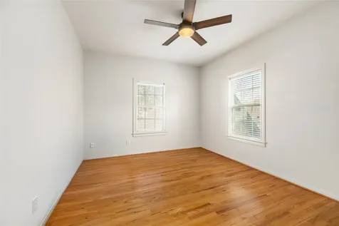 516 W 30th Street Houston TX 77018