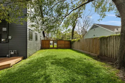 516 W 30th Street Houston TX 77018