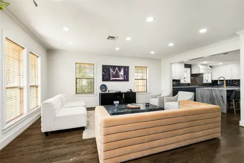 516 W 30th Street Houston TX 77018