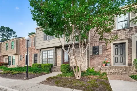 7505 Memorial Woods Drive 24 Houston TX 77024