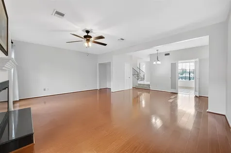 7505 Memorial Woods Drive 24 Houston TX 77024