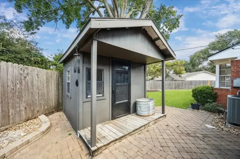 2109 Tison Street Brenham TX 77833