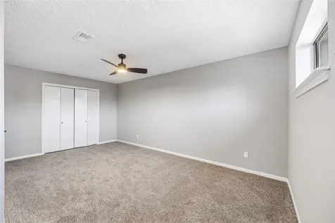 13852 Hollowgreen Drive 303/5 Houston TX 77082