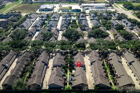 13852 Hollowgreen Drive 303/5 Houston TX 77082