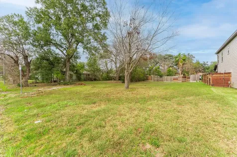 3239 Tampa Street Houston TX 77021