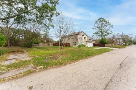 3239 Tampa Street Houston TX 77021