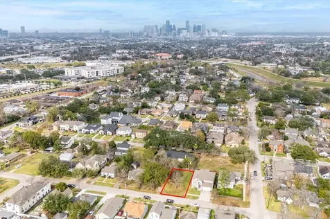 3239 Tampa Street Houston TX 77021