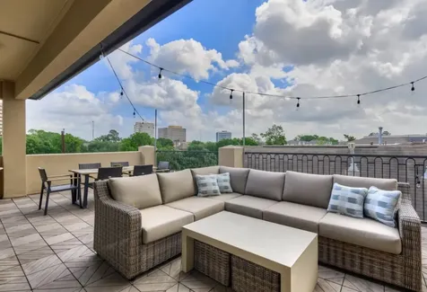 1340 W 25th Street Houston TX 77008