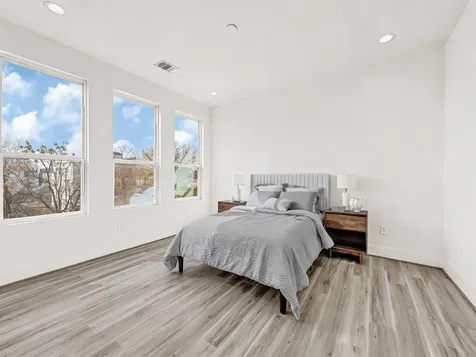 3313 Baer Street Houston TX 77020