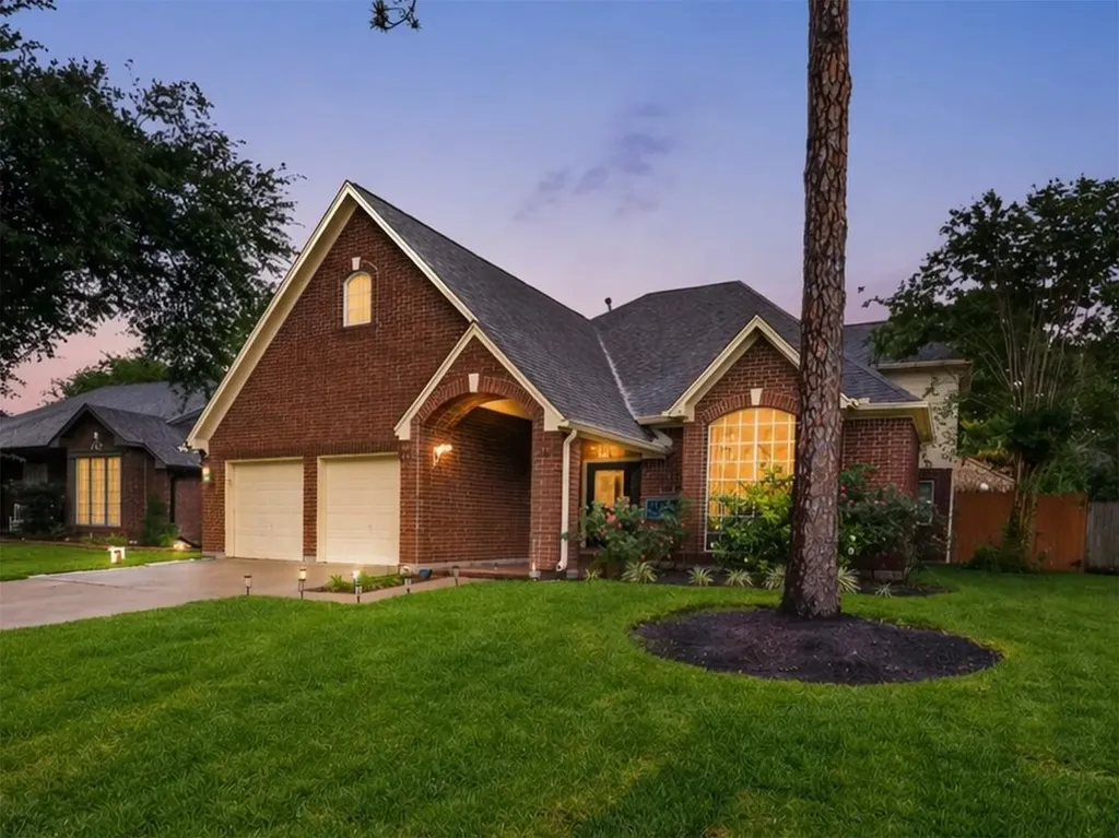 14819 Redwood Bend Trail Houston TX 77062