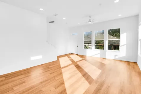 5325 Rue Street Houston TX 77033