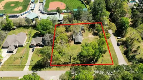 2424 Meadow Road Conroe TX 77384