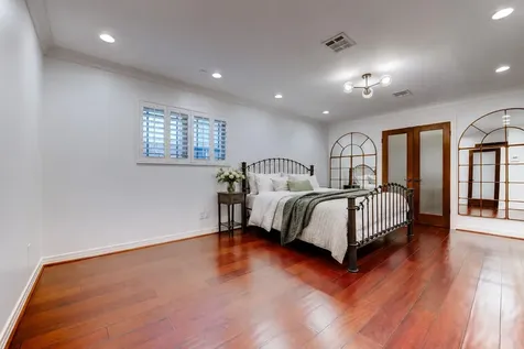 10007 Cedar Creek Drive Houston TX 77042