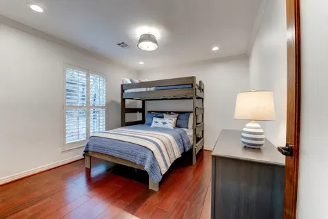 10007 Cedar Creek Drive Houston TX 77042