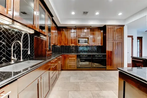 10007 Cedar Creek Drive Houston TX 77042