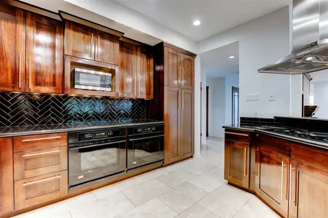 10007 Cedar Creek Drive Houston TX 77042