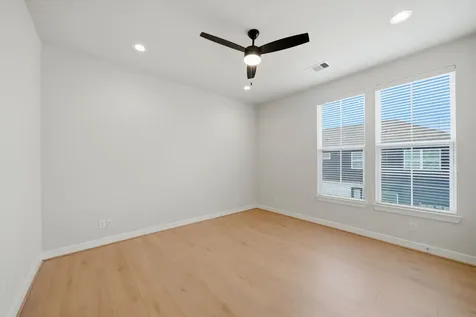 5906 Jasper Jones Way Houston TX 77091