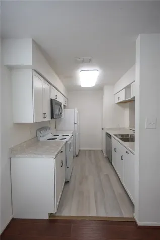 8100 Cambridge Street 89 Houston TX 77054