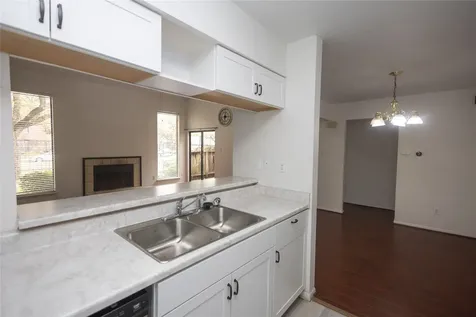 8100 Cambridge Street 89 Houston TX 77054