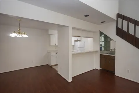 8100 Cambridge Street 89 Houston TX 77054