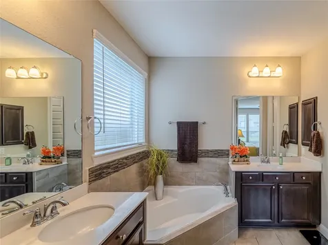 2319 Ironwood Pass Drive Missouri City TX 77459
