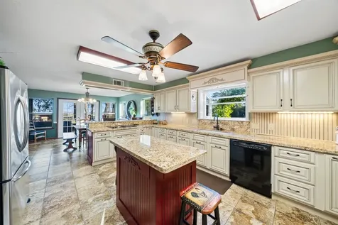 25948 Nelson Road Hempstead TX 77445