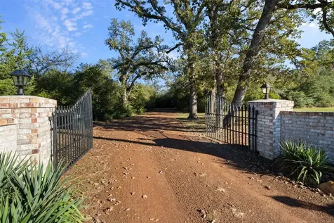 25948 Nelson Road Hempstead TX 77445