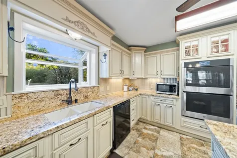 25948 Nelson Road Hempstead TX 77445