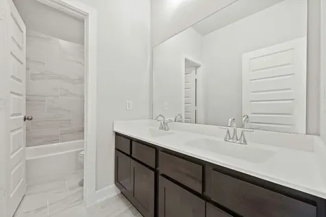 1135 Village Falls Drive Missouri City TX 77459