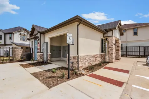 5900-244 Us 287 Arlington TX 76017