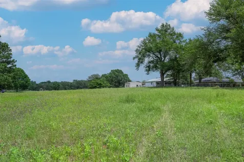 1572 St Hwy 36 N Caldwell TX 77836