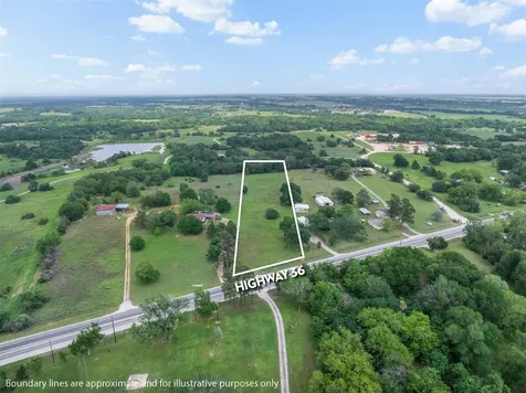 1572 St Hwy 36 N Caldwell TX 77836