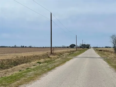 0 Cr 385 El Campo TX 77437
