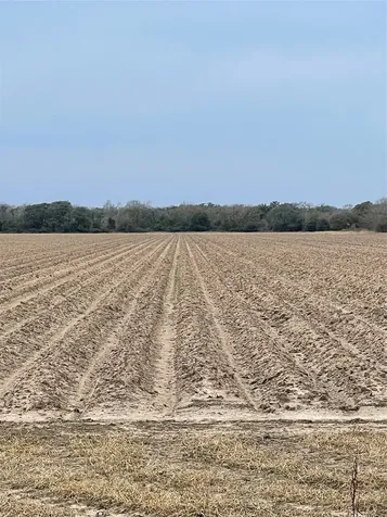 0 Cr 385 El Campo TX 77437