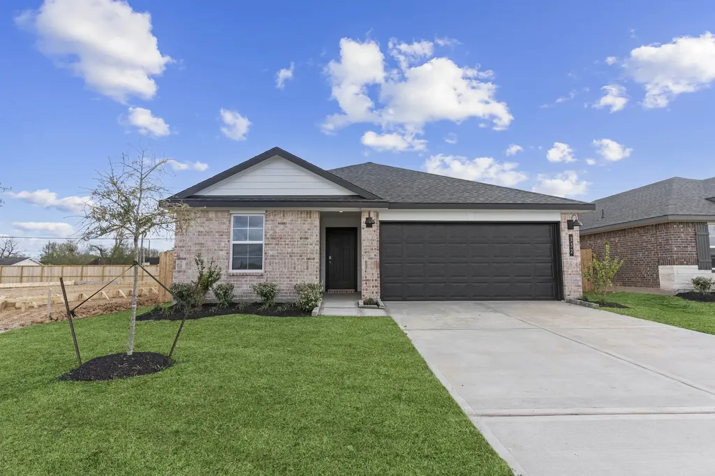 1038 River Coral Alvin TX 77511