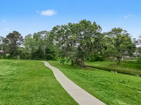 94 Dorado Drive Friendswood TX 77546