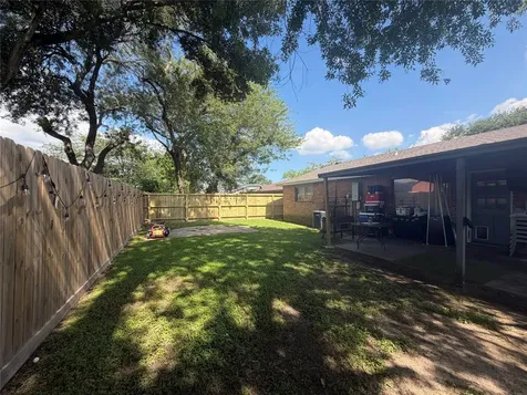 9909 Cardinal Street La Porte TX 77571