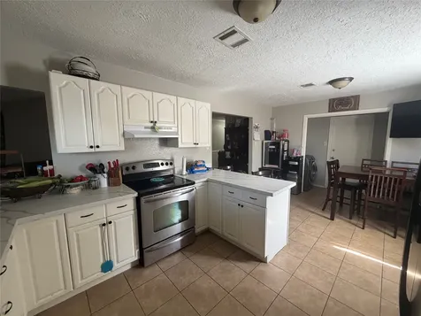 9909 Cardinal Street La Porte TX 77571