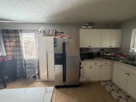9909 Cardinal Street La Porte TX 77571