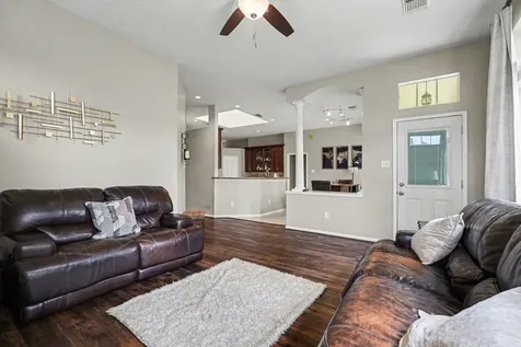 115 Island Breeze Circle League City TX 77573