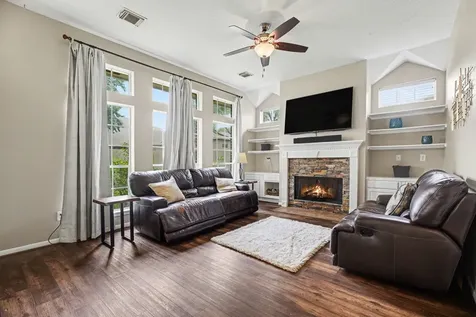 115 Island Breeze Circle League City TX 77573