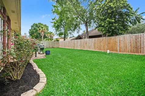 115 Island Breeze Circle League City TX 77573