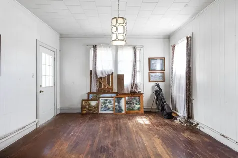 101 W Planters Street San Augustine TX 75972