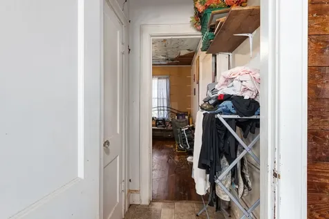 101 W Planters Street San Augustine TX 75972