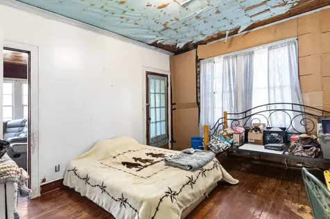 101 W Planters Street San Augustine TX 75972