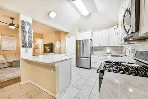 11119 30th Avenue N Texas City TX 77591