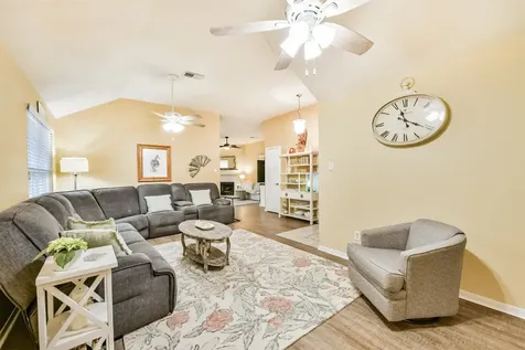 11119 30th Avenue N Texas City TX 77591